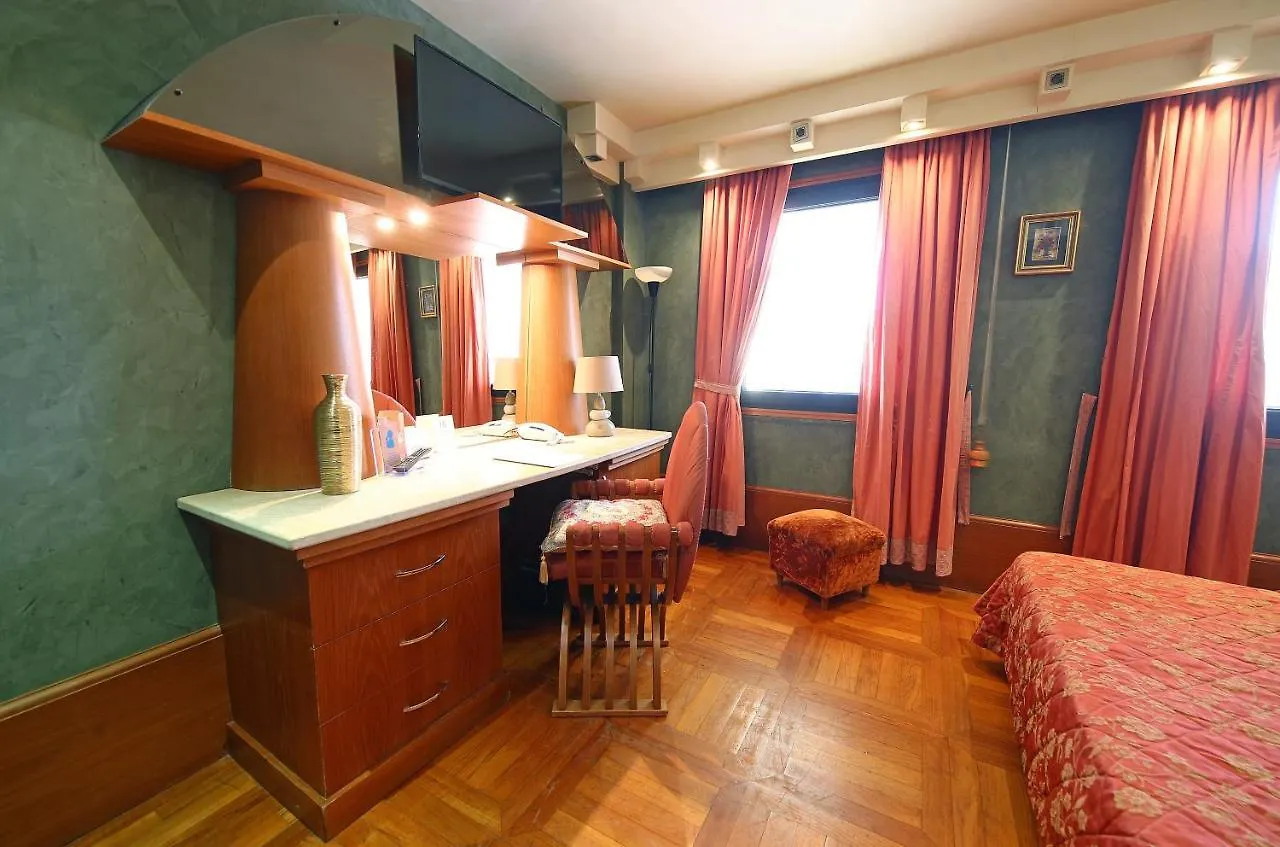 ***  HR Hotel Monfalcone Italië